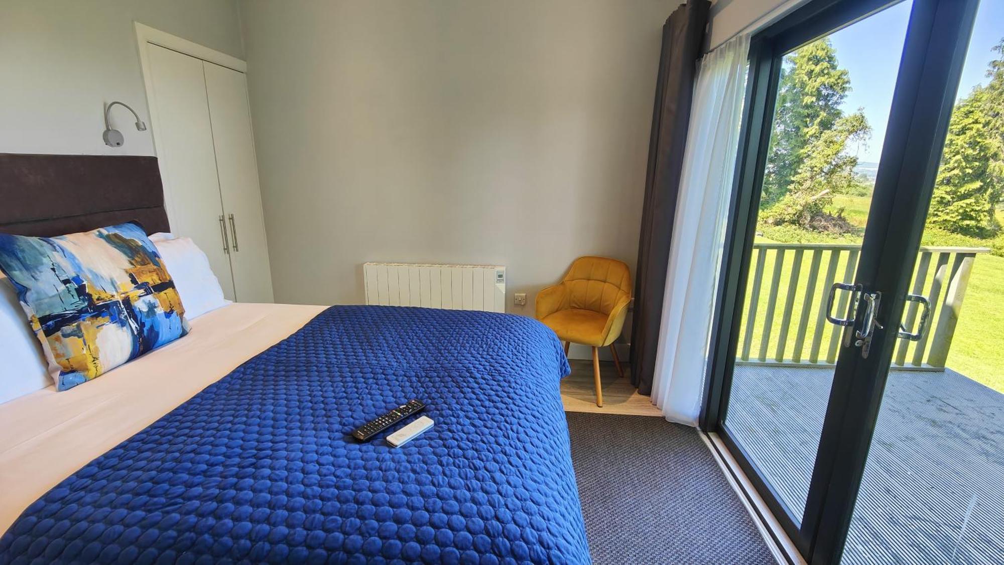 The View At Moneylands Villa Arklow Room photo